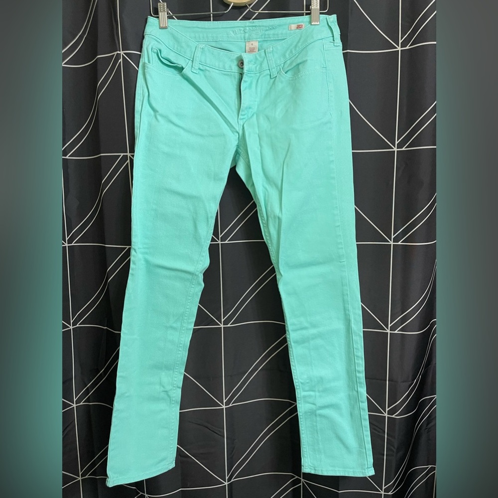 Pastel Green Arizona Jeans Super Skinny low rise Size 11